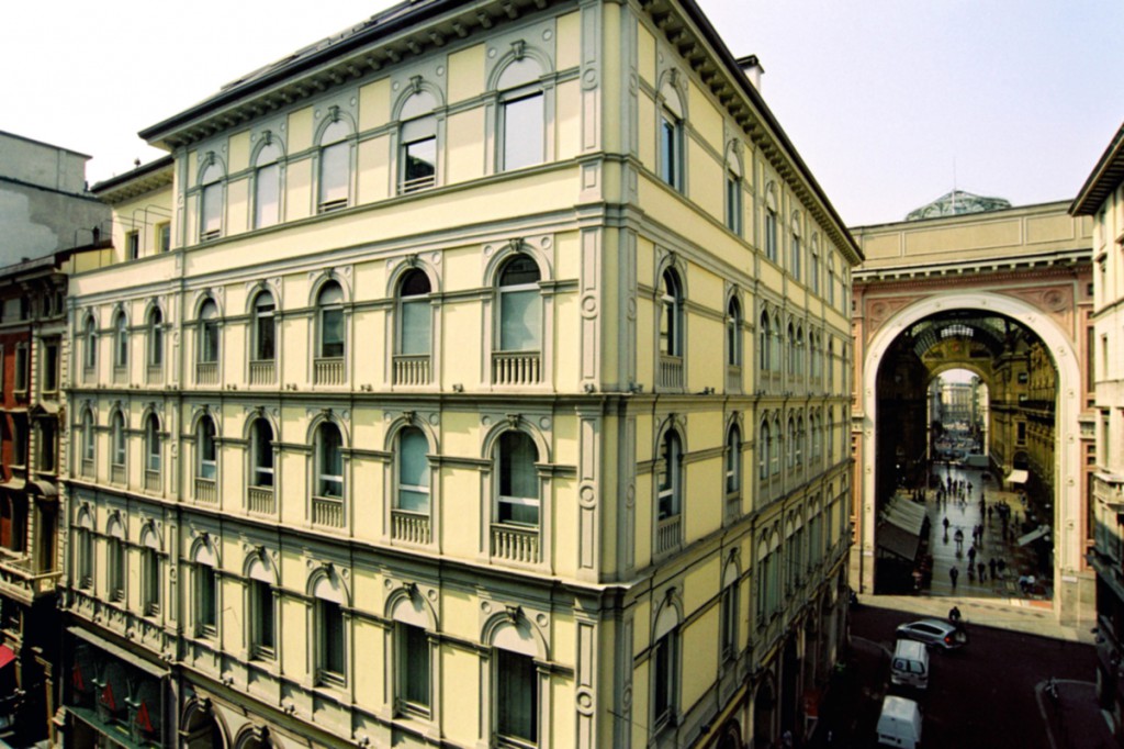 La facciata di Palazzo Ricordi a Milano in via Berchet 2
