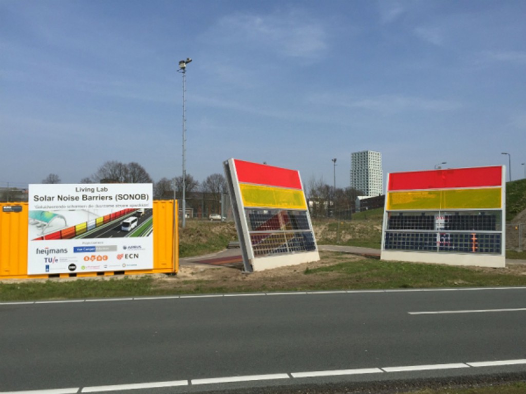 Il progetto dell'Università di Tecnologia di Eindhoven con i pannelli Lsc installati sull'autostrada vicino a Den Bosch in Olanda