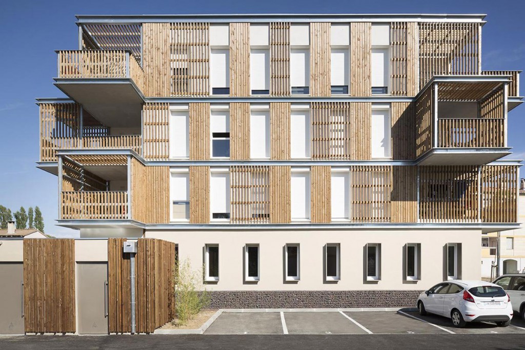 Housing sociale ad Aigues-Morts progettato dallo studio Thomas Landemaine Architectes