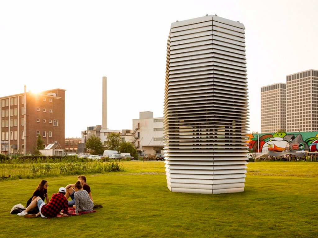La torre aspra smog progettata da Daan Roosegaarde 