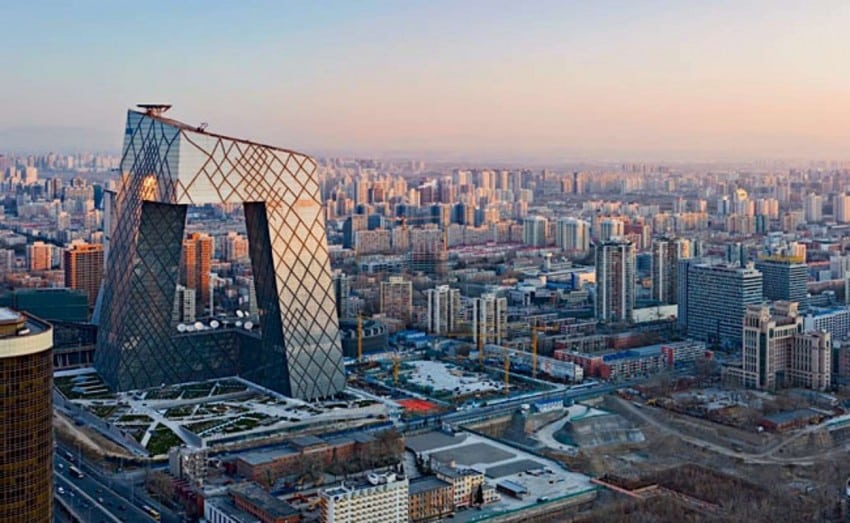 La sede della China Central Television (Cctv) progettata da Rem Koolhaas a Pechino