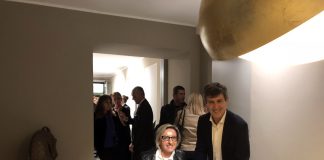 Daniela De Faveri, titolare di Eclisse, nello showroom milanese