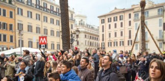 Folla a Roma