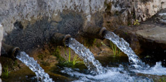 Scarico di acqua