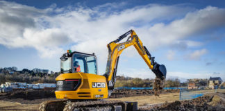 Escavatore JCB-85Z