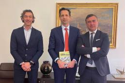 Da sinistra, il Cfo di Vitali, Daniele Anelli, il presidente Massimo Vitali e il direttore generale di Mediocredito TAA, Diego Pelizzari