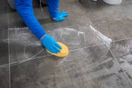 Pulizia-manutenzione-e-protesione-superfici-_-UltraCare-Kerapoxy-Cleaner